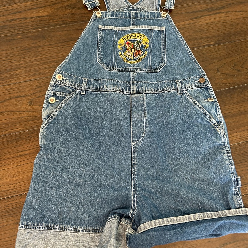 Y2K Hogwarts‎ shortslls